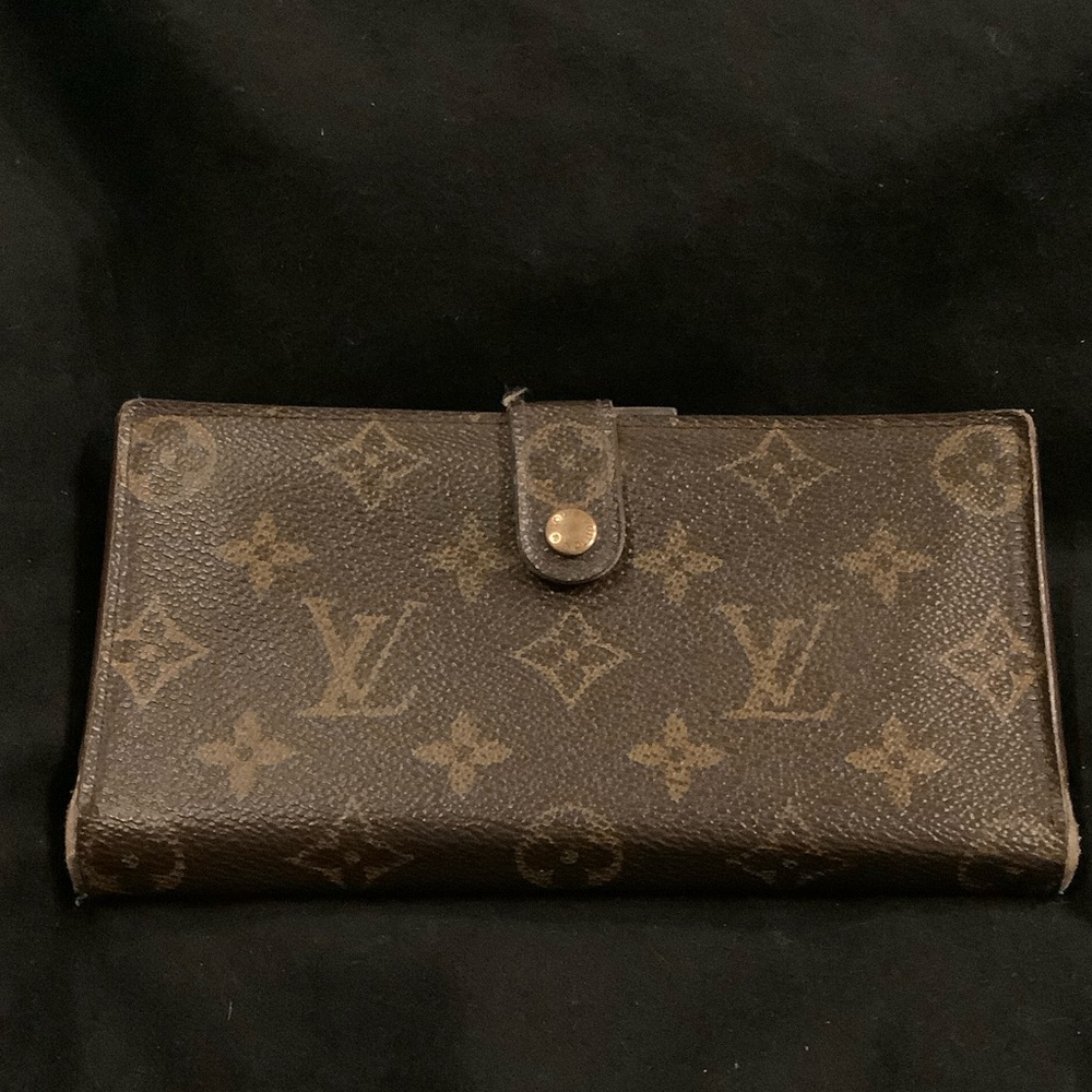 Louis Vuitton Brown Monogram Clutch